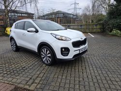 White Used 2017 Kia Sportage 3 SUV | £9,199 (Fair price)