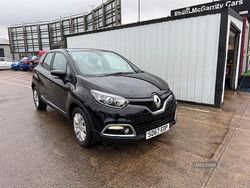 Black Used 2017 Renault Captur Expression+ SUV | £5,195 (Super price)