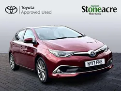 Red Used 2017 Toyota Auris Hybrid Hatchback | £11,750 (Good price)