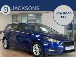 Blue Used 2015 Ford Focus Zetec Estate | £6,200 (Fair price)