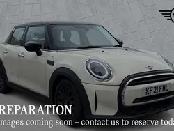 White Used 2021 Mini Cooper Classic Hatchback | £14,827 (Fair price)