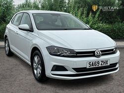 White Used 2019 VW Polo SE Hatchback | £12,999 (Fair price)