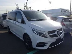 White Used 2020 Mercedes V220 AMG line MPV | £31,663