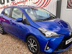 Blue Used 2017 Toyota Yaris Hatchback | £7,990 (Fair price)
