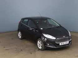 Black Used 2016 Ford Fiesta Zetec Hatchback | £4,995 (Fair price)