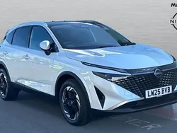New 2025 Nissan Qashqai N-Connecta SUV | £25,683