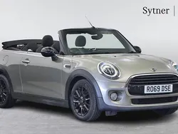 Silver Used 2019 Mini Cooper Classic Hatchback | £13,500 (Fair price)