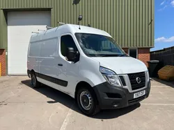 White Used 2017 Nissan NV400 SE Van | £8,295 (Fair price)