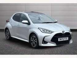 Silver Used 2020 Toyota Yaris Hybrid Design Hatchback | £14,750 (Fair price)