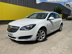 White Used 2014 Vauxhall Insignia Estate | £2,495 (Fair price)