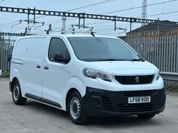 White Used 2018 Peugeot Expert Van | £5,995 (A bit pricey)