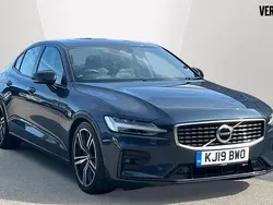 Used 2019 Volvo S60 R-Design Sedan | £16,104 (Fair price)
