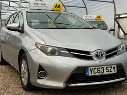 Used 2013 Toyota Auris Touring Sports Estate | £3,299