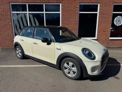 White Used 2018 Mini Cooper Hatch Hatchback | £10,500 (Good price)