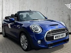 Blue Used 2018 Mini Cooper S Hatchback | £15,890 (Fair price)