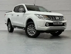 White Used 2016 Mitsubishi L200 Pickup | £9,195 (Super price)