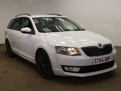 White Used 2014 Skoda Octavia Estate | £5,995 (Expensive)