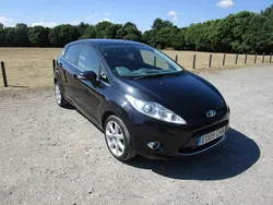 Black Used 2009 Ford Fiesta Titanium Hatchback | £4,995 (A bit pricey)