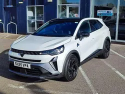 White Used 2025 Renault Symbioz Iconic Esprit Alpine SUV | £27,995 (Fair price)