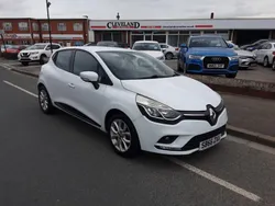 White Used 2016 Renault Clio IV Dynamique Hatchback | £7,950 (Fair price)