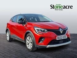 Red/black Used 2022 Renault Captur Iconic SUV | £14,700 (Fair price)