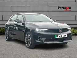 Carbon black Used 2024 Vauxhall Astra Design Edition Hatchback | £20,990 (Super price)