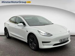 White Used 2020 Tesla Model 3 Standard Range Sedan | £11,850 (Fair price)
