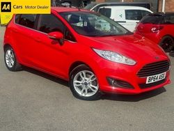 Red Used 2015 Ford Fiesta Zetec Hatchback | £6,495 (Fair price)