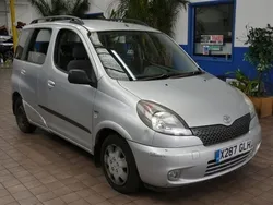 Silver Used 2001 Toyota Yaris Hatchback | £1,450 (Fair price)