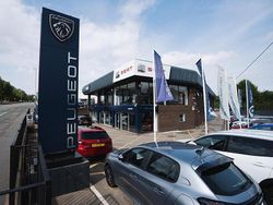 Blue Used 2021 Peugeot 3008 GT SUV | £18,007