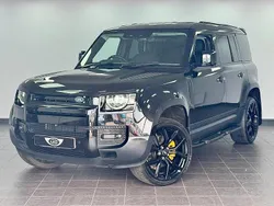 Black Used 2022 Land Rover Defender SE SUV | £54,990 (Fair price)