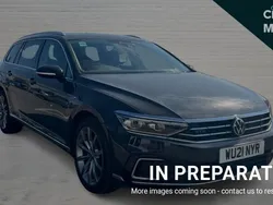 Grey Used 2021 VW Passat Advance Estate | £18,003 (Fair price)