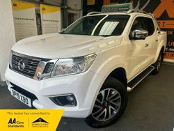White Used 2019 Nissan Navara Tekna Pickup | £18,000 (Fair price)