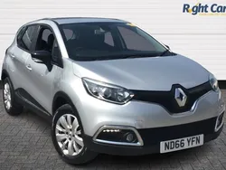 Silver Used 2017 Renault Captur Expression+ SUV | £7,999 (Fair price)