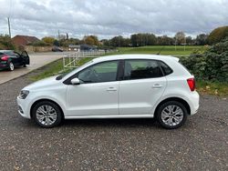 White Used 2015 VW Polo SE Hatchback | £7,499 (Fair price)