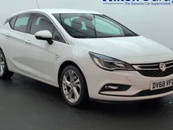 Used 2019 Vauxhall Astra SRi Hatchback | £8,950 (Fair price)
