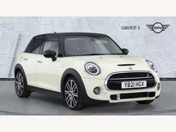 White Used 2021 Mini Cooper S Exclusive Hatchback | £19,295 (Fair price)