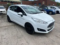 White Used 2013 Ford Fiesta Zetec Hatchback | £2,795 (Fair price)