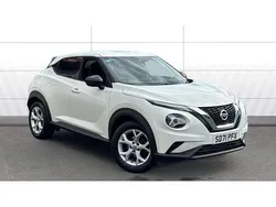 White Used 2022 Nissan Juke N-Connecta SUV | £13,767 (Fair price)