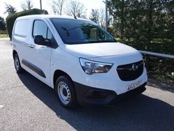 White Used 2022 Vauxhall Combo MPV | £13,188 (Expensive)