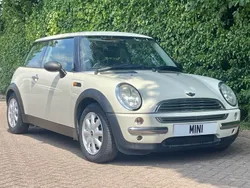 White Used 2004 Mini ONE Hatch Hatchback | £3,500 (Expensive)