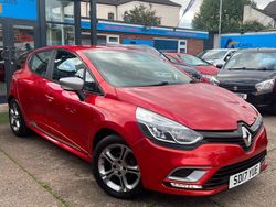 Red Used 2017 Renault Clio IV Dynamique Hatchback | £6,980 (Fair price)