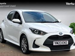 White Used 2023 Toyota Yaris Hybrid Hatchback | £16,277 (Good price)