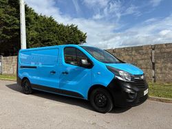 Blue Used 2017 Vauxhall Vivaro Van | £7,995 (Good price)