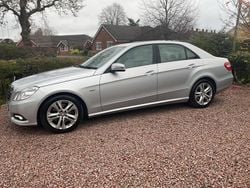 Silver Used 2009 Mercedes E350 Avantgarde Sedan | £5,990