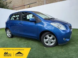 Blue Used 2006 Toyota Yaris Hatchback | £3,795 (Fair price)