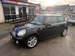 Black Used 2011 Mini Cooper D Hatch Hatchback | £3,190 (Good price)