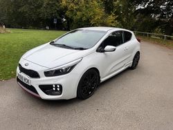 White Used 2015 Kia ProCeed Hatchback | £8,150 (Fair price)