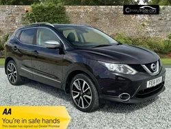Black Used 2016 Nissan Qashqai Tekna SUV | £7,795 (Fair price)