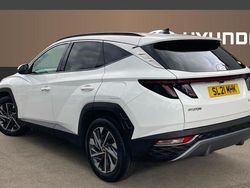 White Used 2021 Hyundai Tucson Premium SUV | £14,678 (Fair price)